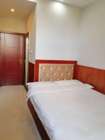 Xinhua Hotel (Lvliang Railway Station Lvliang College)