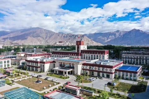 Nyetsang Grand Hotel
