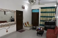 Libra Family Guest House