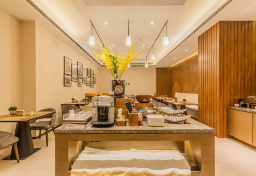 3. 홈 인 플러스(..