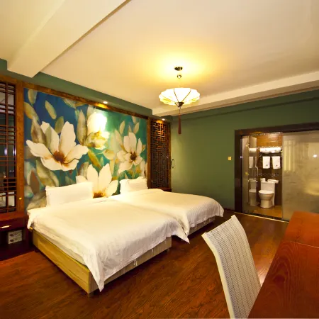Wuyishan Pengjia Xiaoyuan Homestay Отели рядом с достопримечательностью «Wuyishan Municipal Hospital»