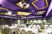 FX HOTEL TAINAN