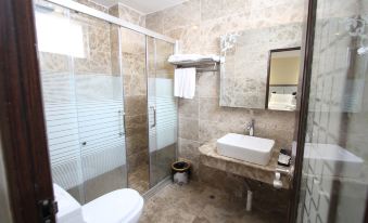 Qianshi Hotel
