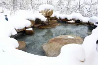 Tangpo Hot Spring Resort - Hot Springs