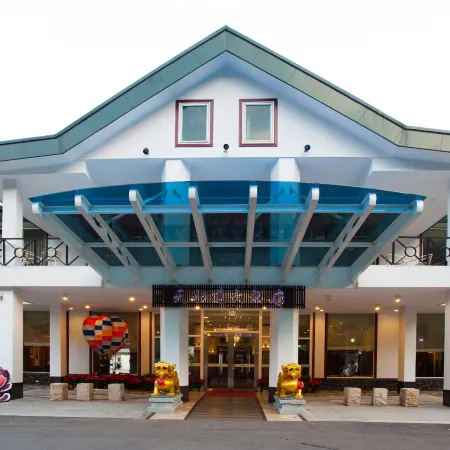 Lakeside Resort