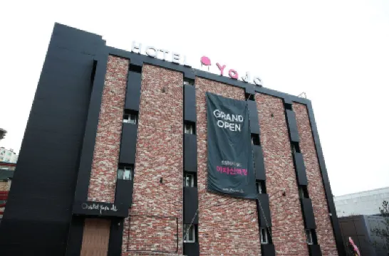 Achasan Station Wall Hotel Hotels near Guui-dong Catholic Church