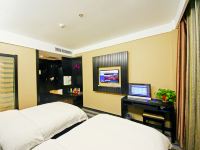 青春假日连锁酒店(西安南门古城墙店) - 商务标间
