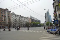 Sunshine Fashion Hotel (Nanchang University Yi Affiliated Hospital)