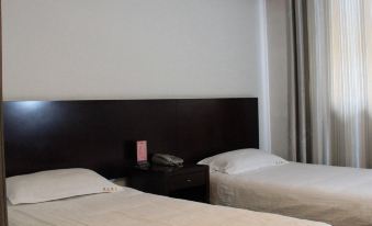 Lingguang Holiday Hotel (Nanjing Presidential Palace Xinjiekou Subway Station Branch)