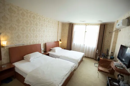 Pingguo Jiajia Express Hotel