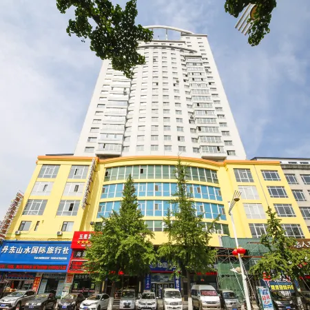 Dandong Yihai Business Hotel