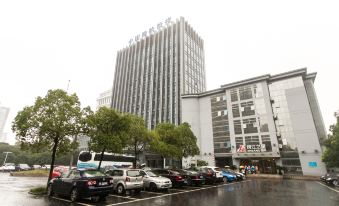 Jinjiang Inn (Taicang Wanda Plaza Shanghai East Road)