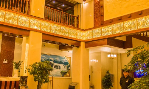 Shangri-La Sun Moon Star City Hotel