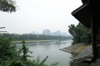 Qiqi Xiaozhan (Yangshuo Impression Liusanjie Scenic Area Shop) - parking