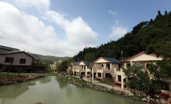 Qicai Lantian Resort