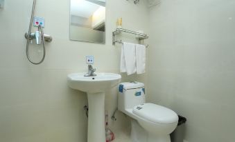 Tianjin Huashi Hotel