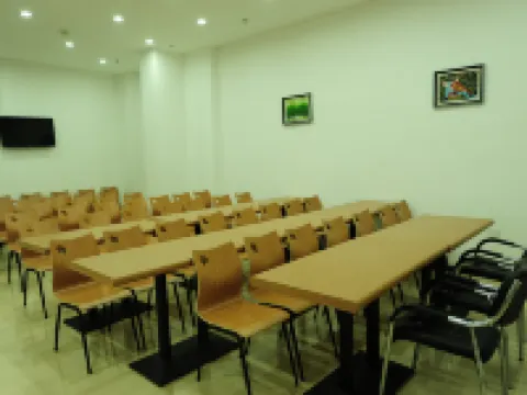 Zhongzhou Express Hotel Hotels in Minquan