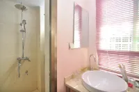 Menghai Shasha Apartment