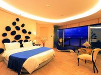 三亚凤凰岛海洋之星度假酒店 - 180度尊贵海景家庭一房一厅