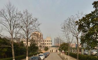 Ji Hotel (Wuhan Zhuankou Development Zone)