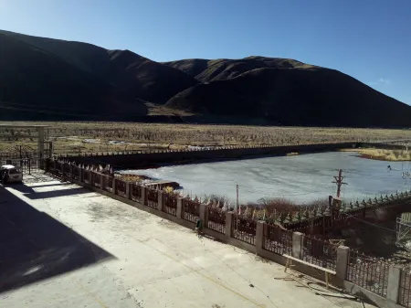 TOWO Topping Hotel (Seda Jinma prairie shop)