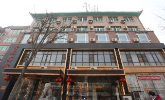 Yunlong Hotel