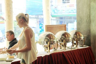 レストラン カタラッキー ヴィラ&プールアクセス プーケットの写真