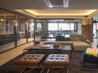 Bay Hound Hotel