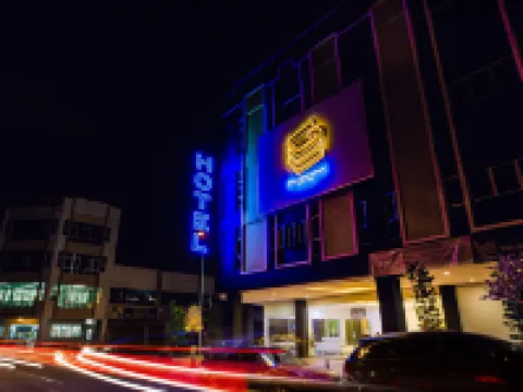 Golden Roof Hotel Ampang Ipoh Hotels near Mirror lake