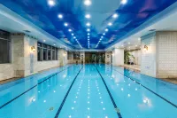 Central Plaza Hotel - Pool