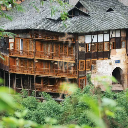 Dashundian Hanging House Hostel
