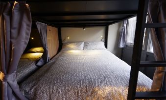 Cavemen Hostel (Taipei Station Youth)