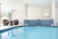 Sunbird Beach Resort Main Beach - Beach