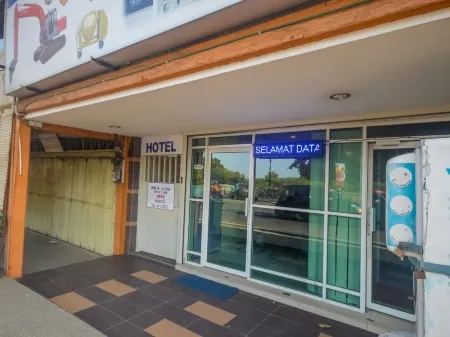 Pekan Budget Hotel Отели в г. Пекан