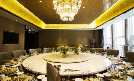 Celebrity Hotel - Housity