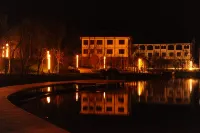 Guizhou Xianjiu Hanlin Shanju Hotel Hotel di Zunyi