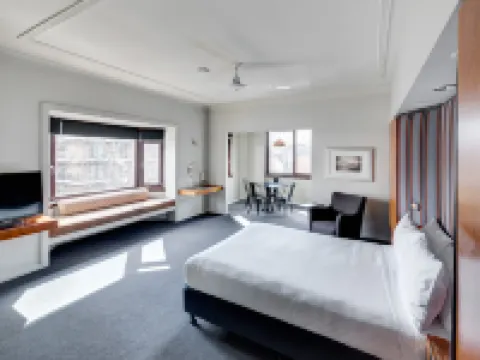 Regents Court Sydney Hotels in Potts Point