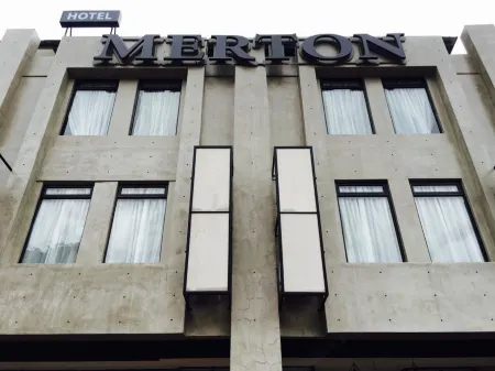 Merton Hotel Ipoh Отели рядом с достопримечательностью «Big Coral Cave ,Gunung Karang Besar»