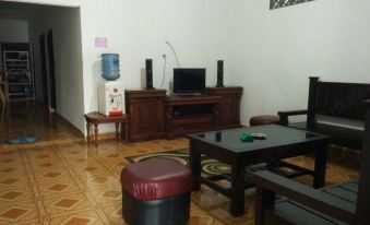 Simba Homestay