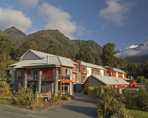 Te Weheka Boutique Hotel Hotels in Fox Glacier
