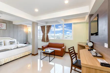 RoomQuest Suvarnabhumi Airport Romklao Soi 6