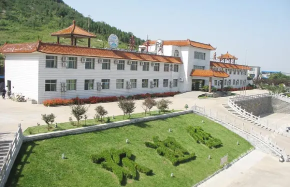 東平湖度假山莊