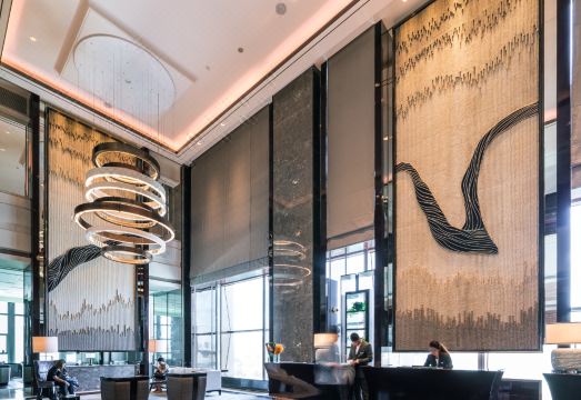 1. 상하이 환추강 ..