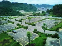 Duyun Maojianli Hotel (Qinhan Film City) - Parking
