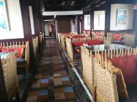 Jiayu Sky City Theme Hotel