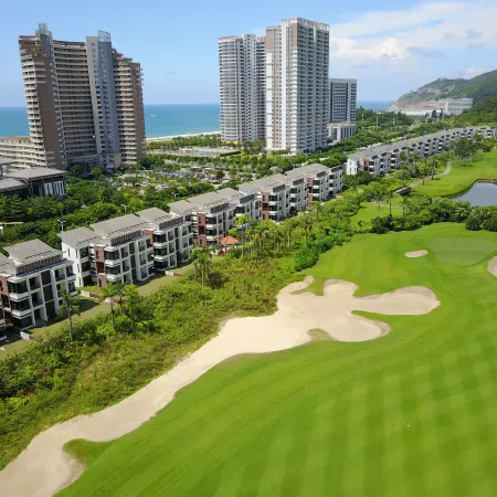 Q Jia · Pinyi Villa (Yangjiang Hailing Island Shili Yintan Store)