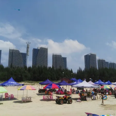 Hailing Island Poly Shili Yintan Lanhai Times Holiday Apartment