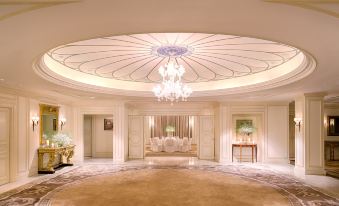 The Peninsula Hong KongOver view