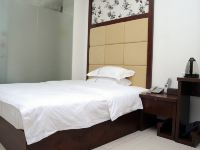广州华琳酒店 - 标准大床房(无窗)