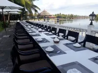 Khu nghỉ dưỡng River Beach Resort & Residences